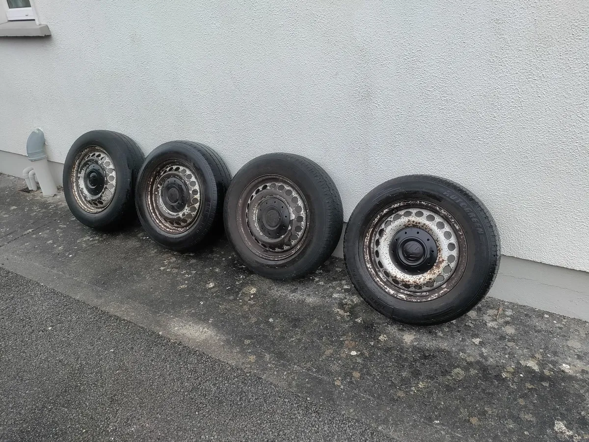 T5, Transporter Wheels - Image 1