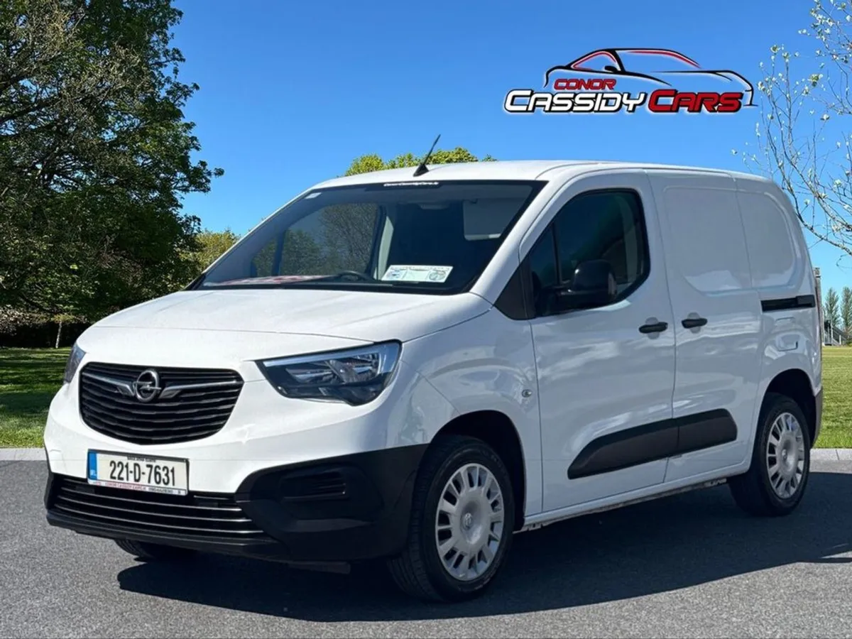 Opel Combo 1.5 100hp  3 Seater - Image 4