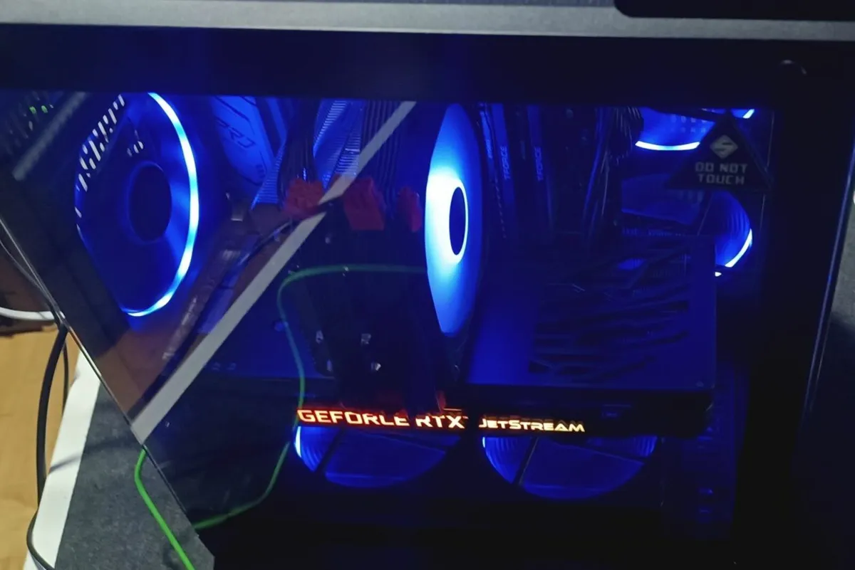 Cosmo Series i7 RTX Gaming PC - Image 4