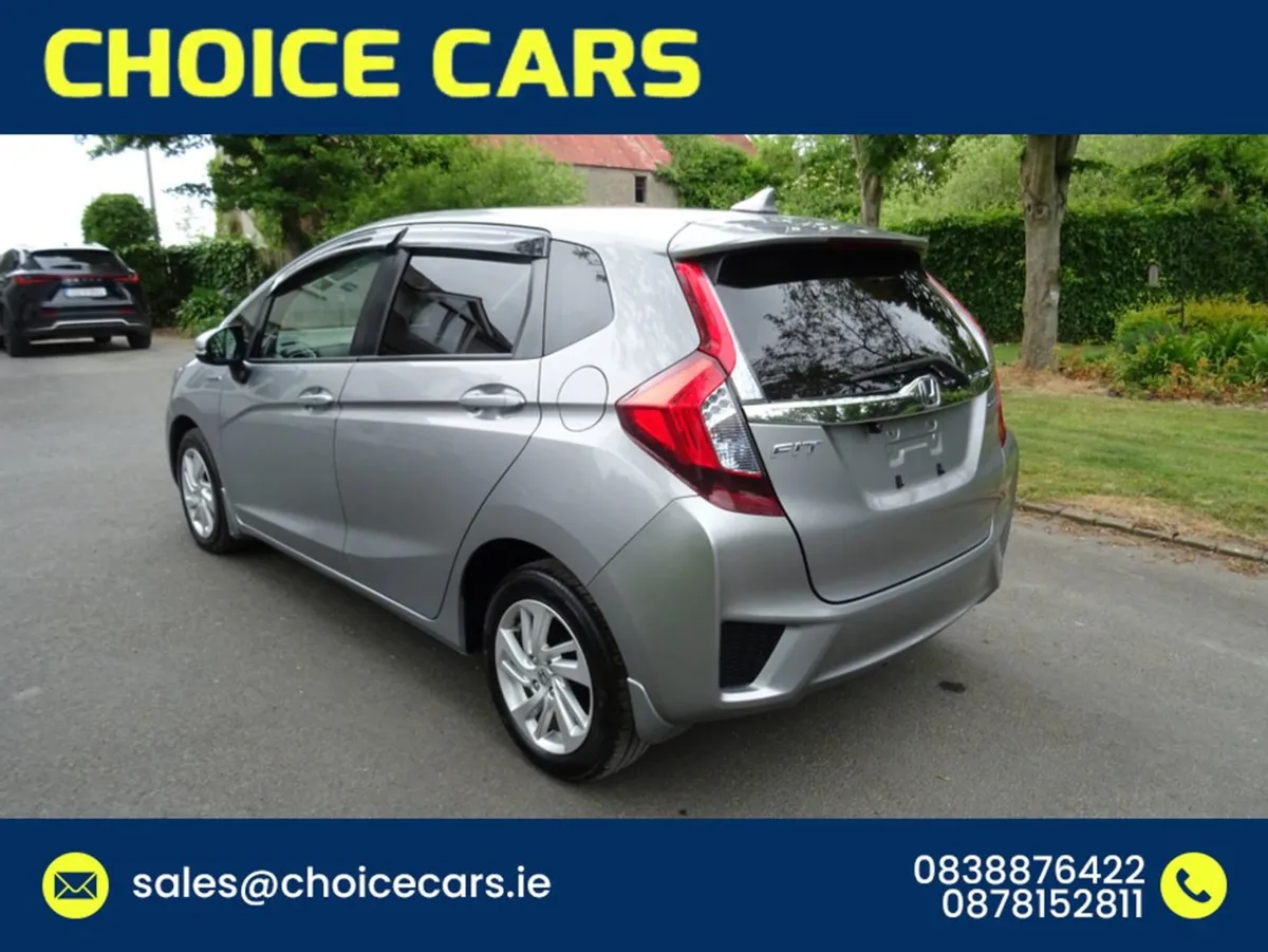 Honda Fit 1.5 Ayto Hybrid TOP Spec - Image 3