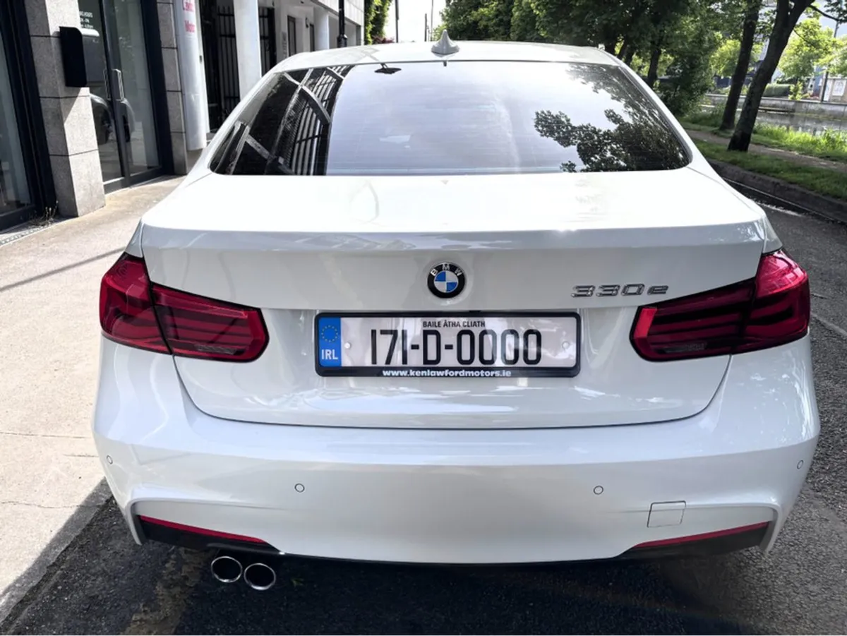 BMW 3 Series 330e M-sport 4DR - Image 4