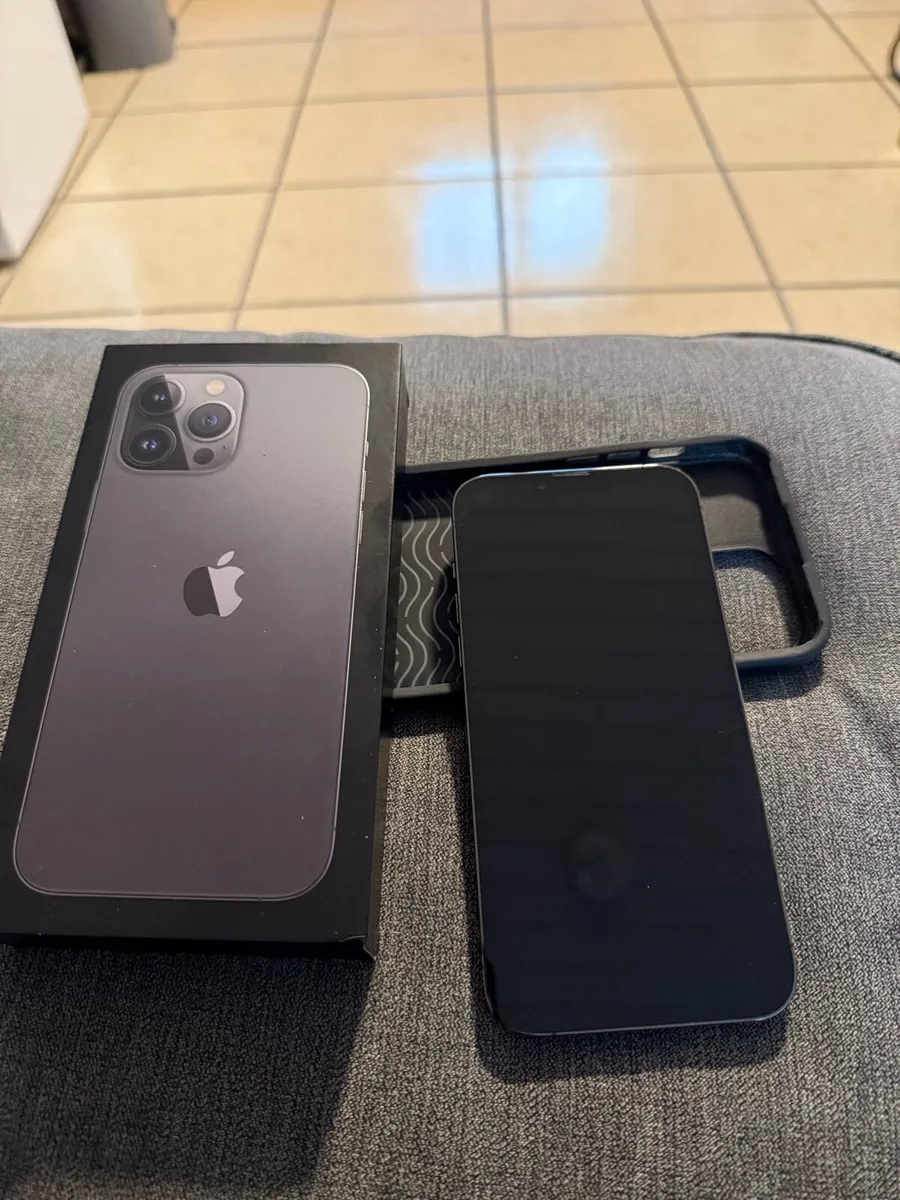 iPhone 13 Pro Max Space Grey - Image 2