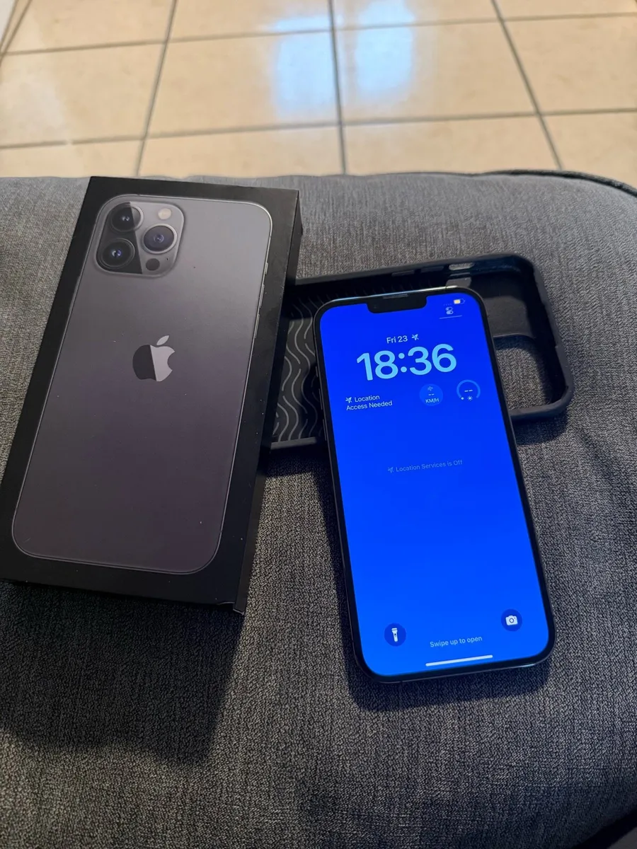 iPhone 13 Pro Max Space Grey - Image 3