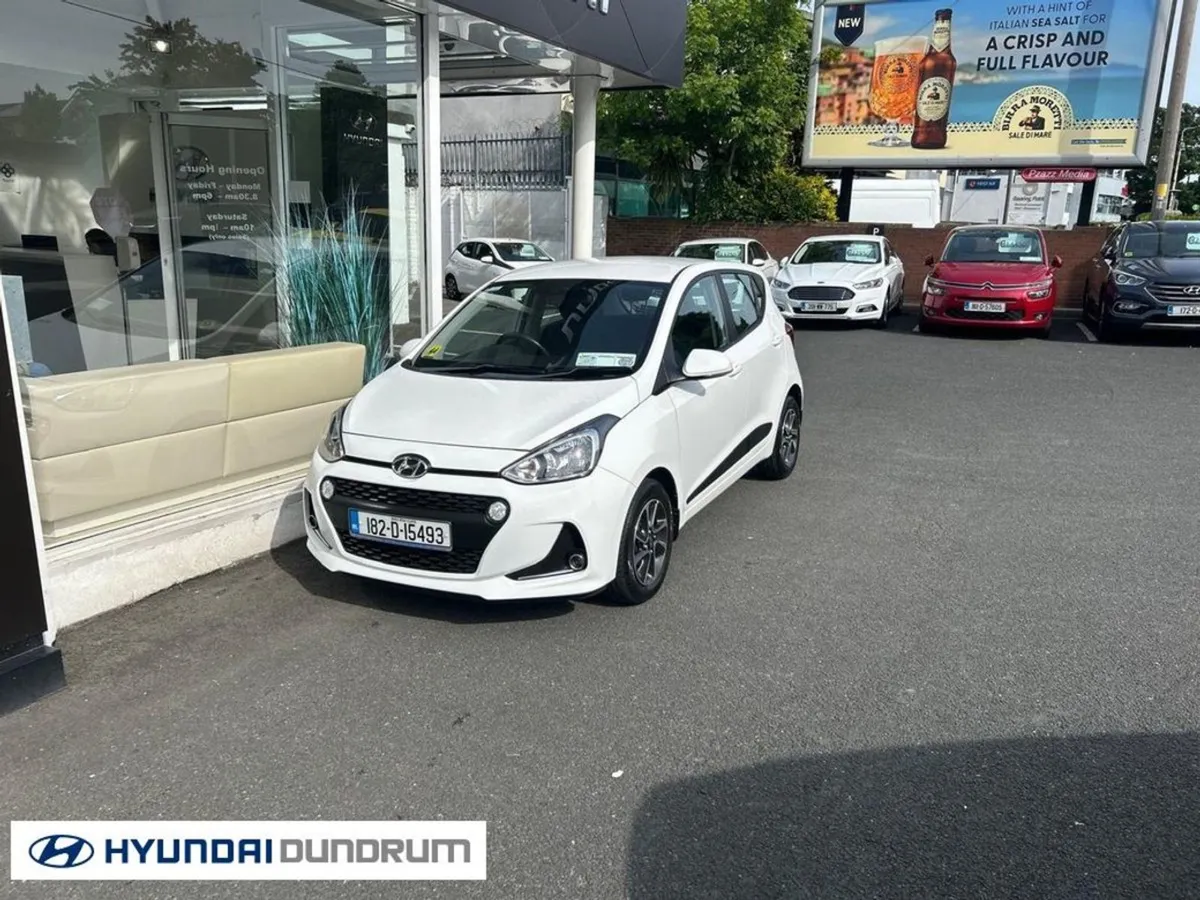 Hyundai i10 Deluxe 4DR - Image 4