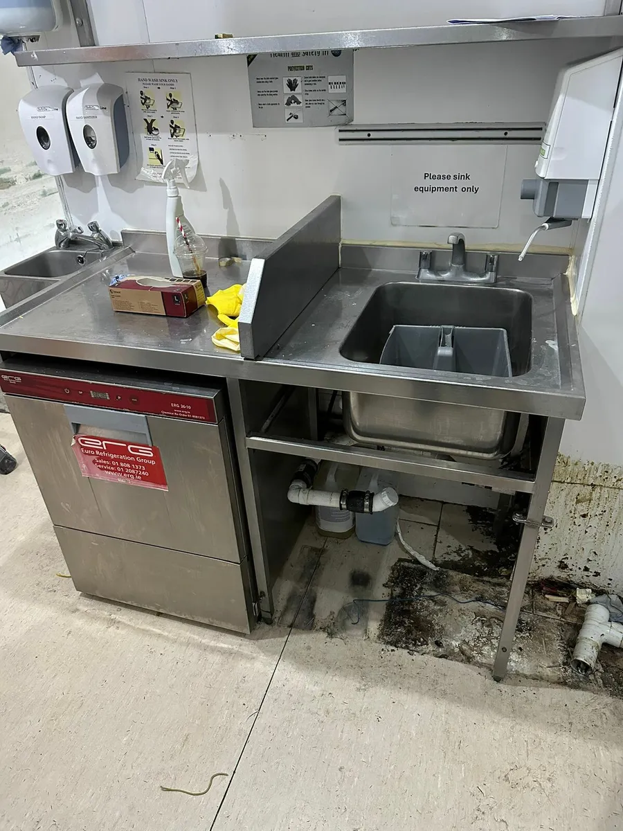 Erg26 Commercial Dishwasher 2022 with Sink - Image 2