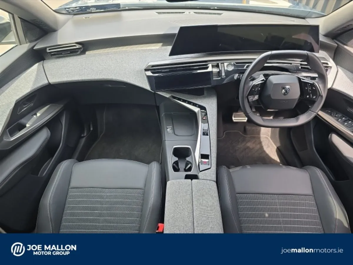 Peugeot 3008 1.2 Mhev Puretech 136bhp Edcs6 Allure - Image 4