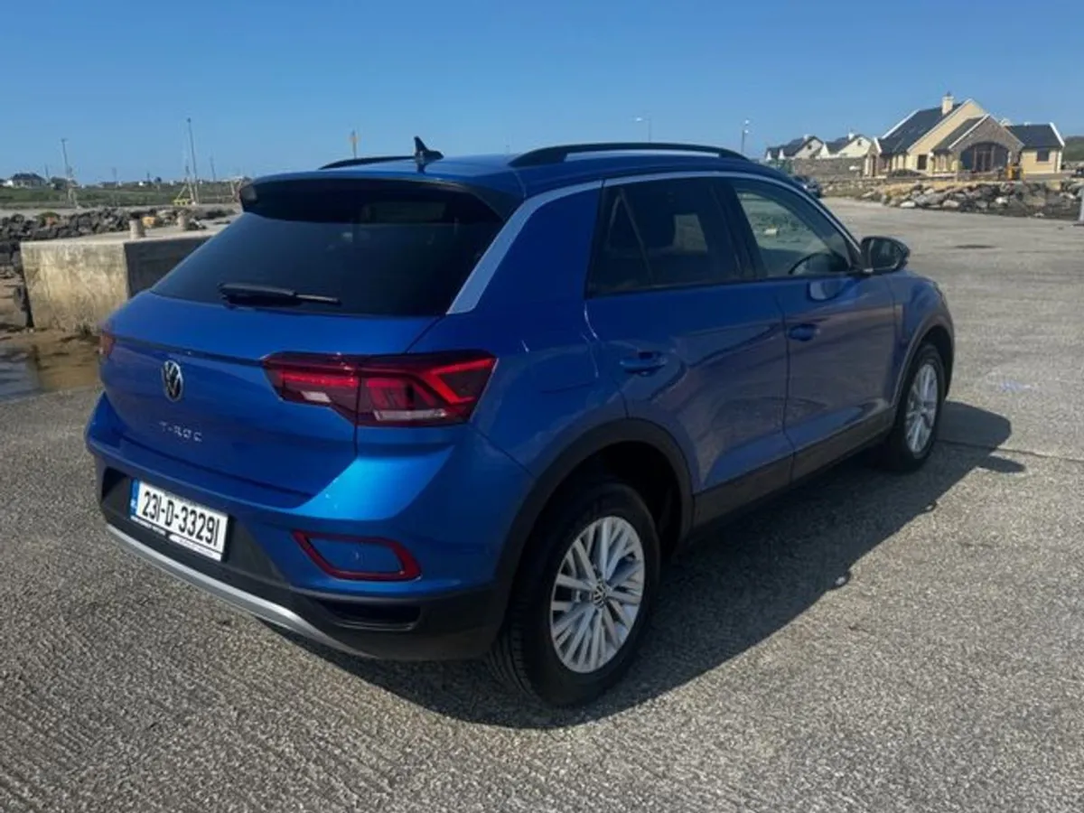 Volkswagen T-Roc Life 1.0 TSI M6F 110HP 5DR - Image 3