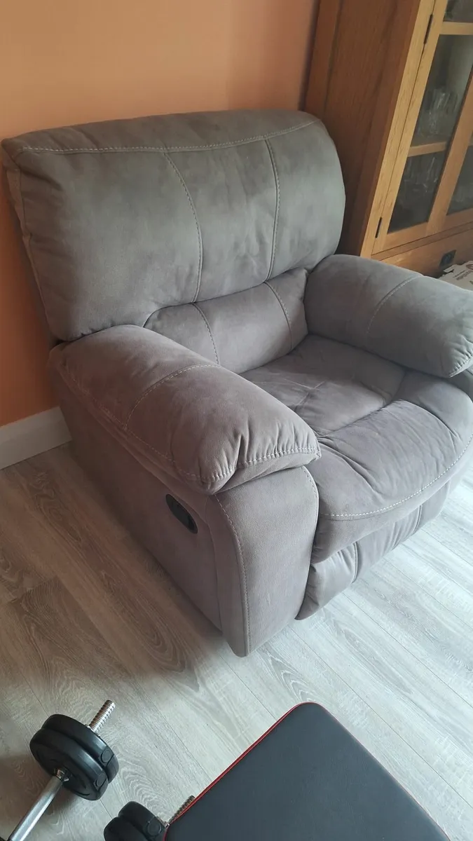 Recliner Armchair - Image 2