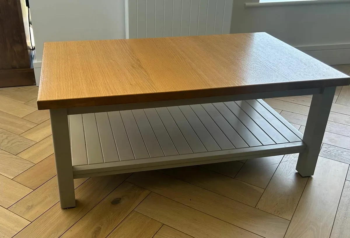 COFFEE TABLE AND MATCHING SIDE TABLE FROM M&S - Image 2