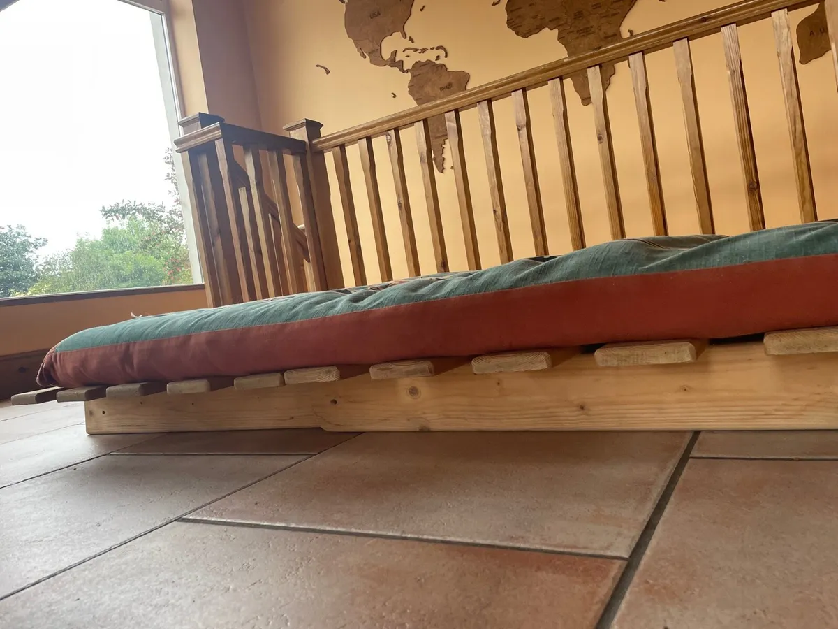 Sofa bed - Image 2