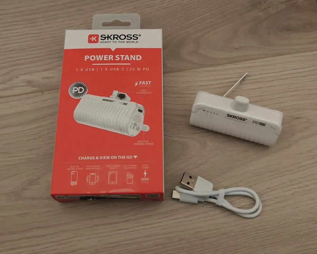 SKROSS 5000mAh Power Bank – Compact & Reliable - Image 1