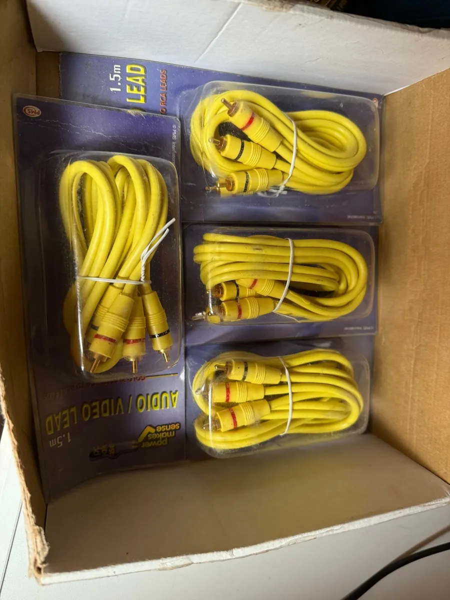 RCA CABLES x4 - Image 1
