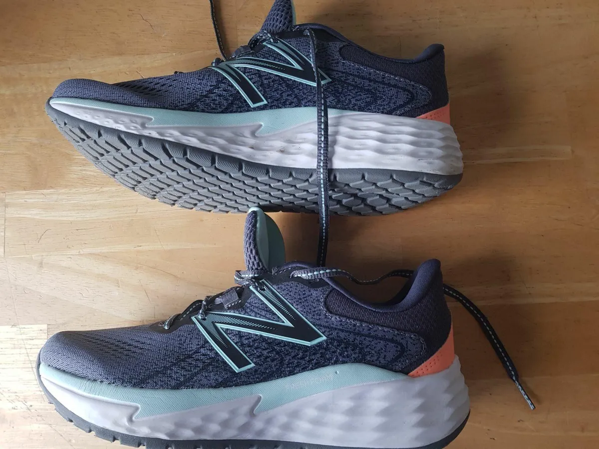 Womens running shoes - Image 4