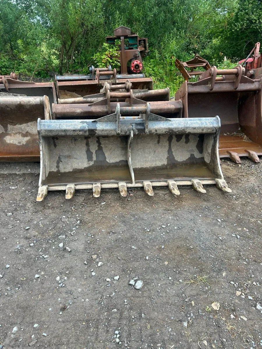 buckets - Image 1