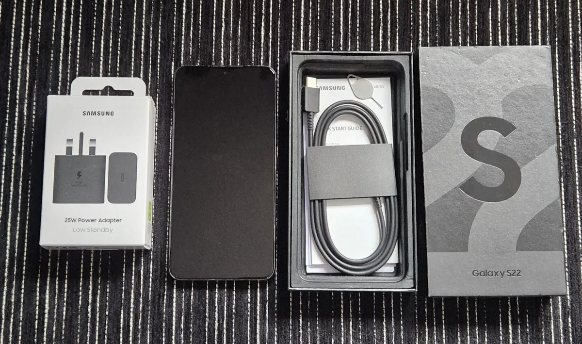 Samsung galaxy S.22.128GB - Image 1