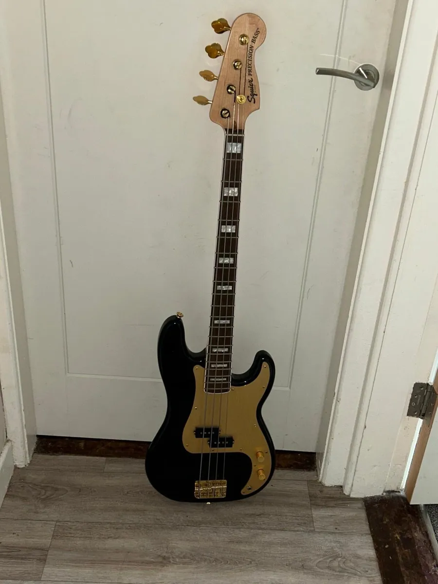 Fender Squier 40th Anniversary Precision Bass Gold - Image 1