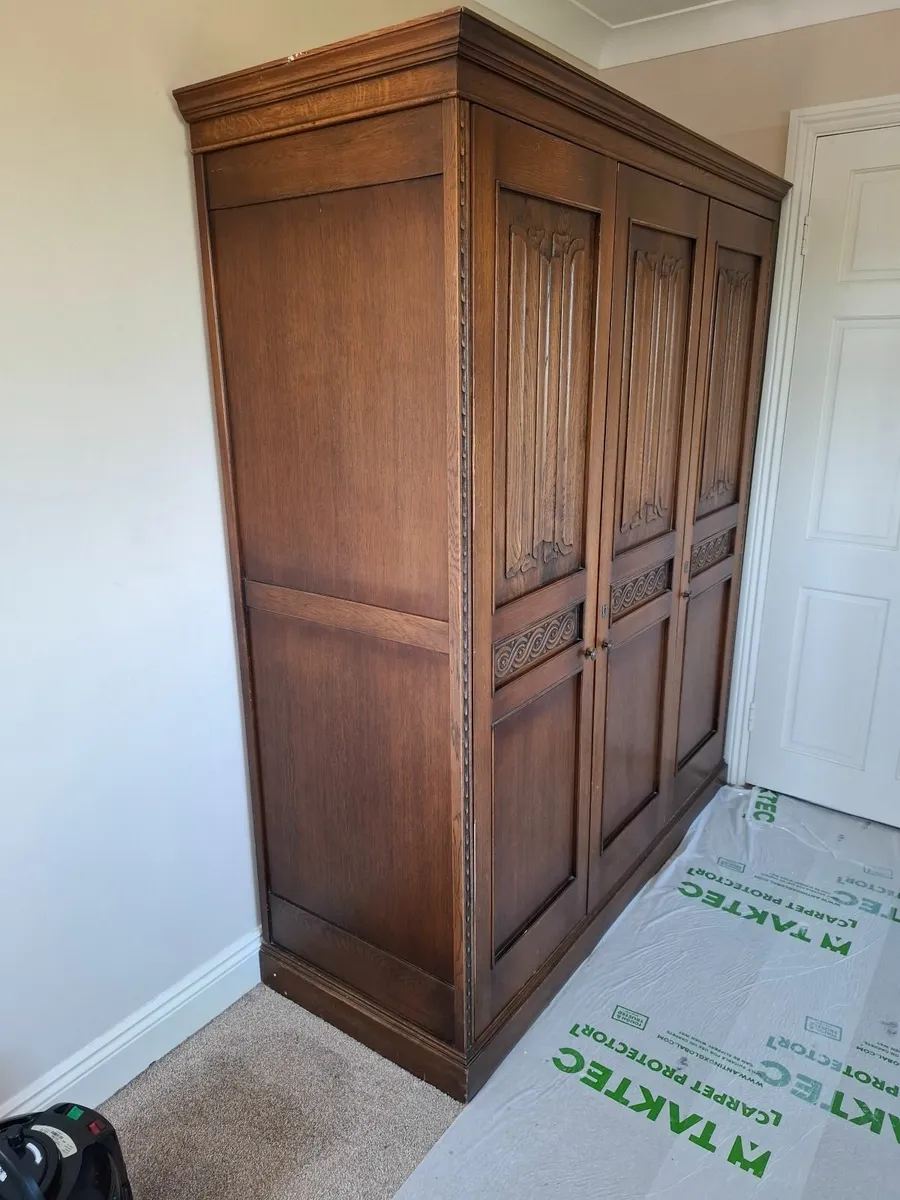 Double Bed & Wardrobe - Image 4