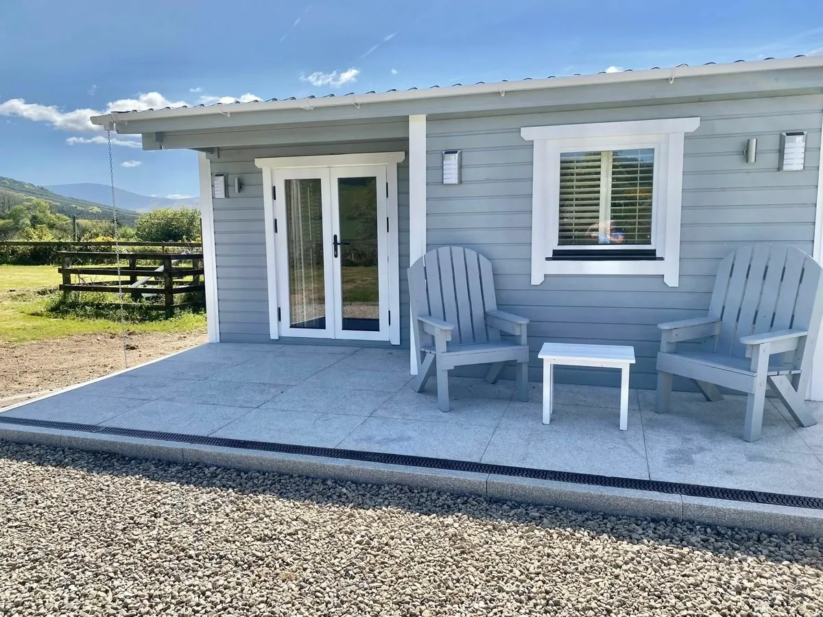 Log Cabin for Rent - Image 4