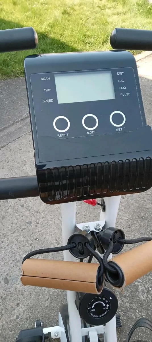 Exercise bike - Image 3