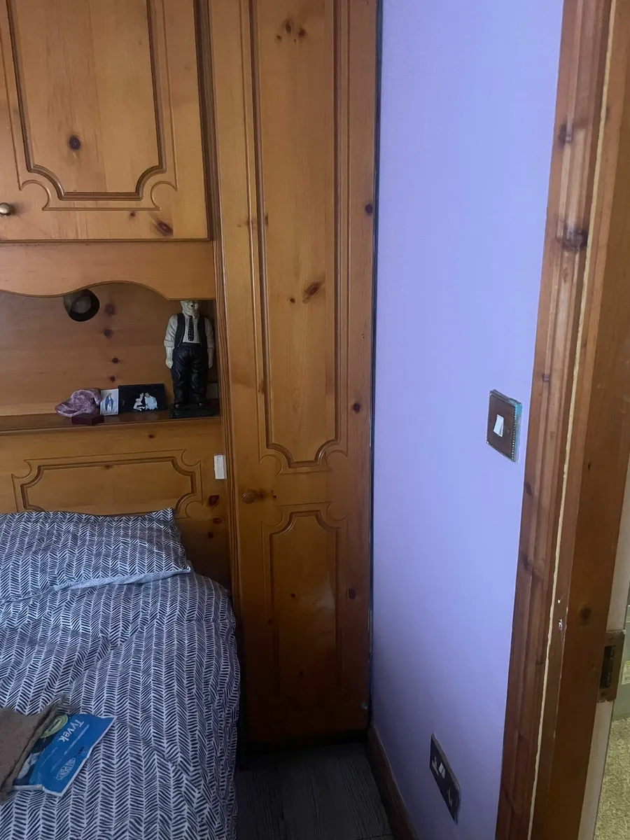 Built in wardrobe/ unit - Image 4