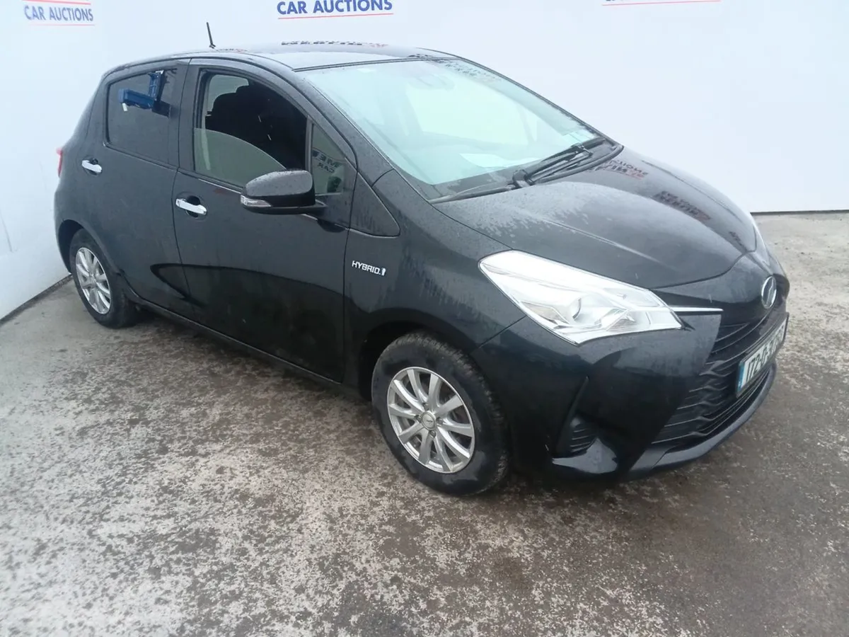 Toyota Vitz Daa-nhp130 Auto 1496 - Image 3