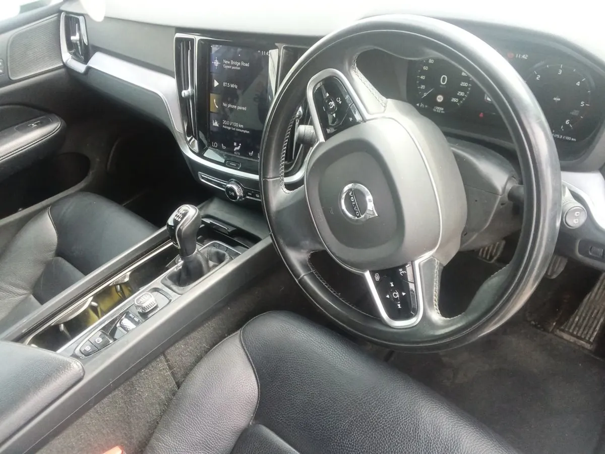 Volvo V60 D3 MOM 5DR 1969 - Image 4