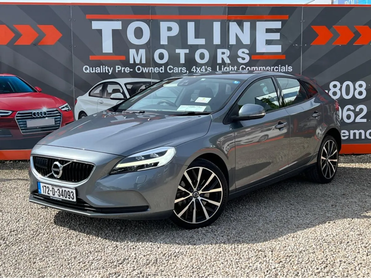 Volvo V40  dynamic Spec//auto//reversing Camera// - Image 2