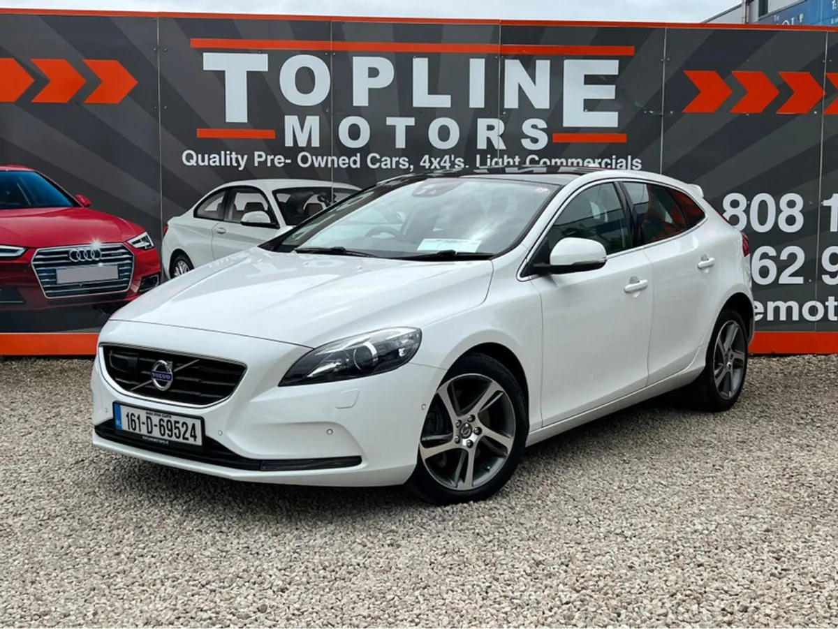 Volvo V40  r-design//pan Roof-huge Spec//auto//re - Image 2