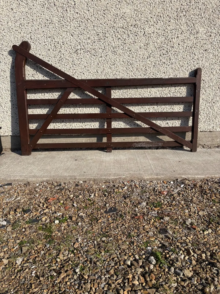 Gates for driveway - Image 3
