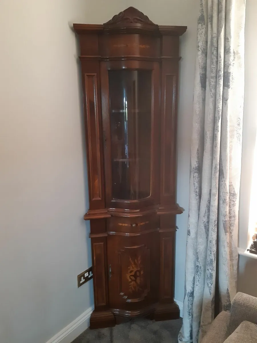 Corner Unit - Image 1