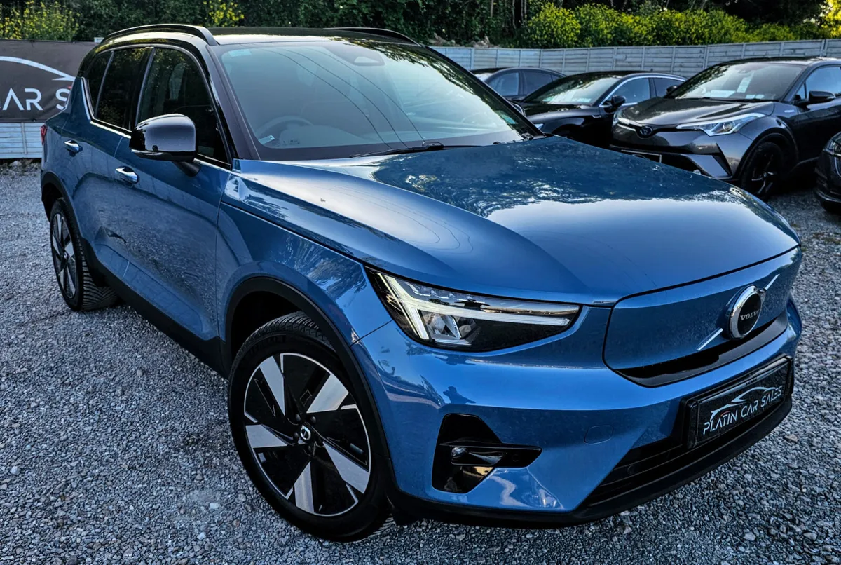 🔥 2024 Volvo XC40 Recharge RWD - Image 2