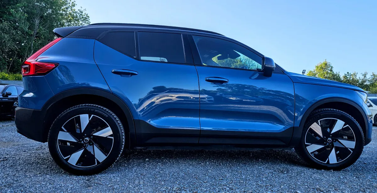 🔥 2024 Volvo XC40 Recharge RWD - Image 4