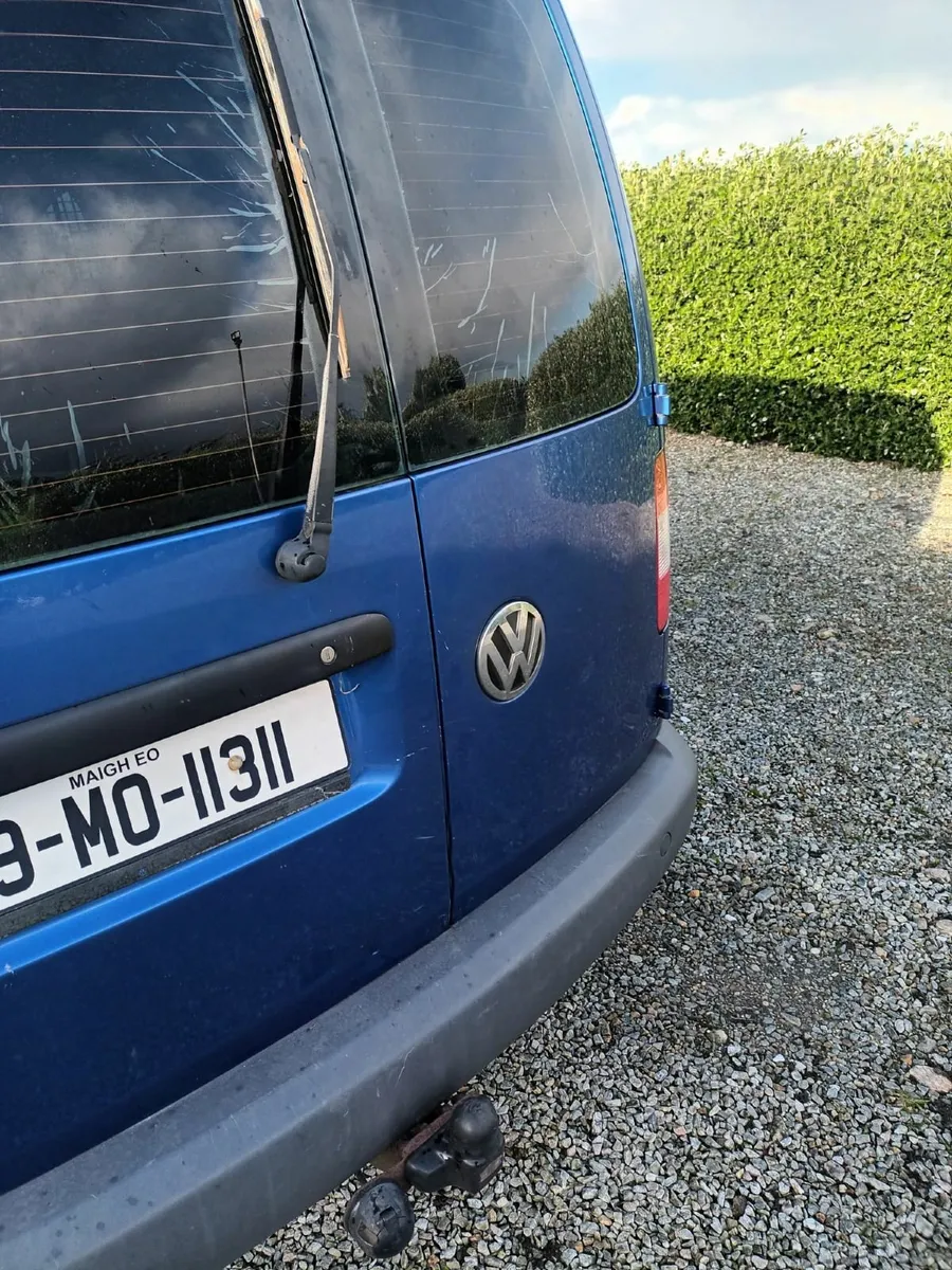 Volkswagen Caddy 2009 - Image 3