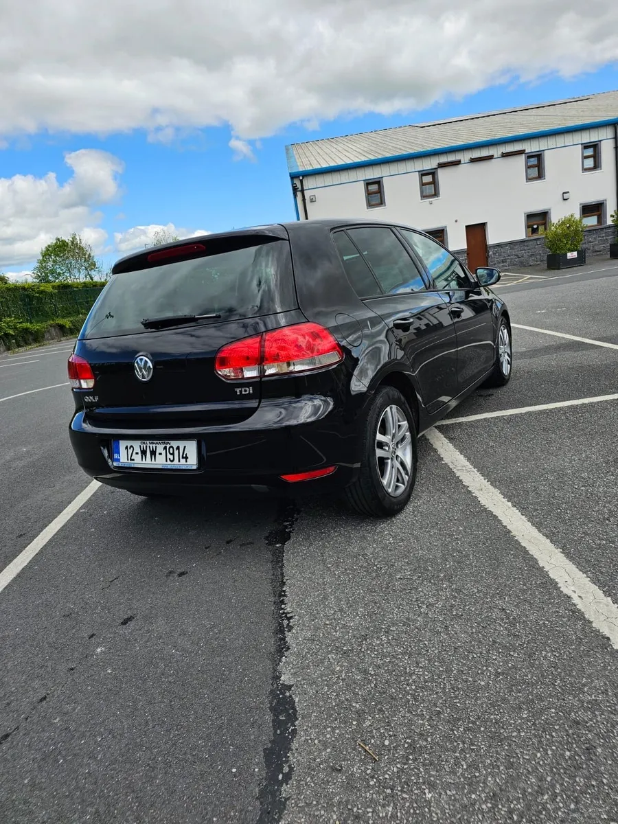 Volkswagen Golf 1.6TDI!!!DEPOSIT TAKEN - Image 4