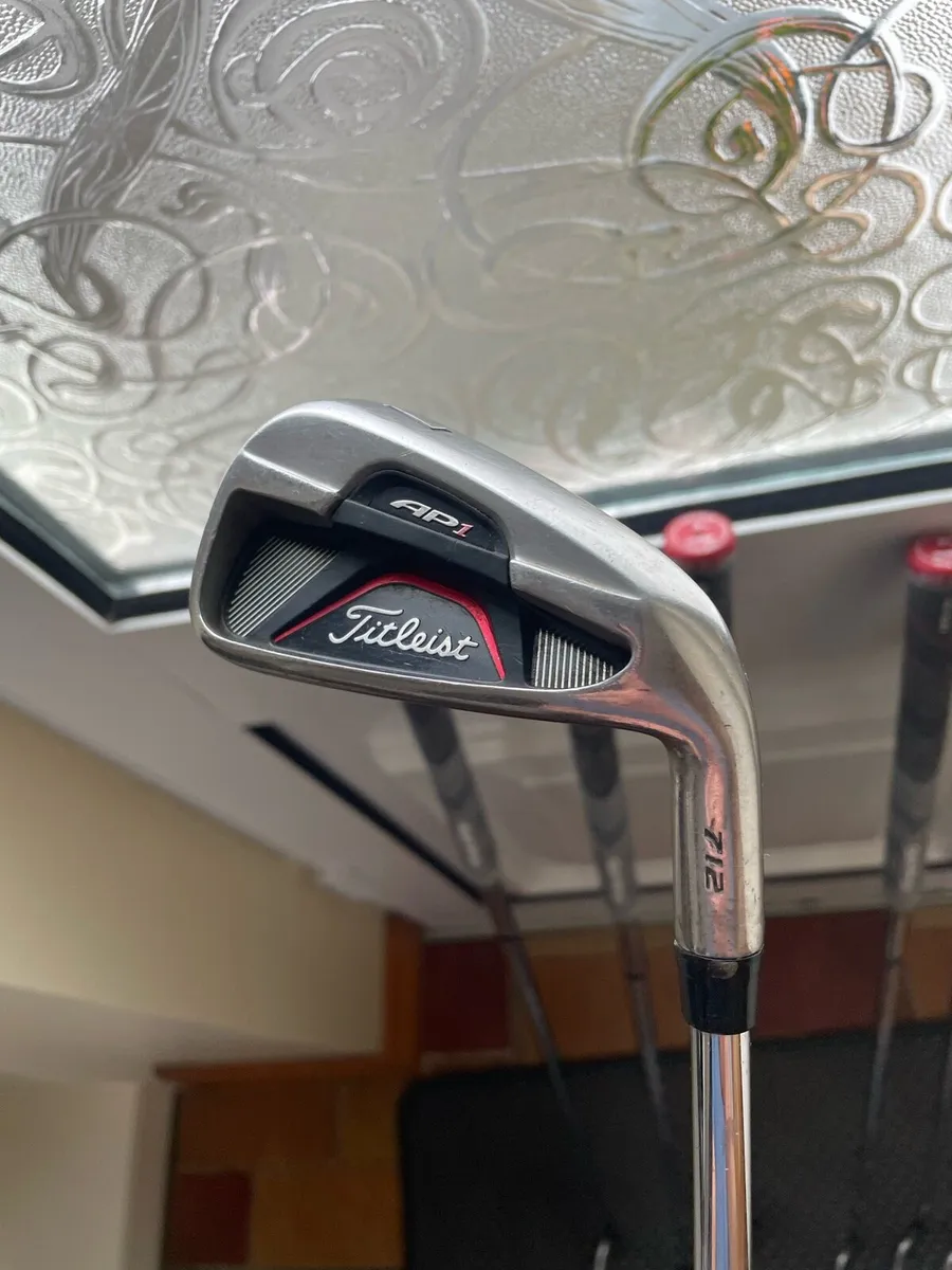 Titleist Irons, Taylormade Irons - Image 4