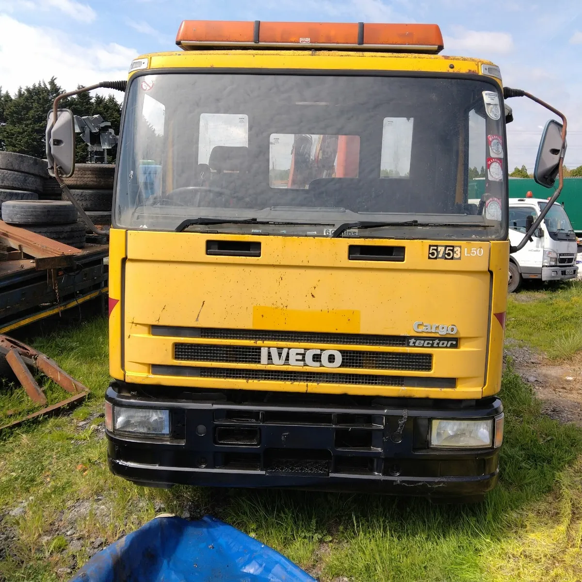 Iveco crane truck 2000 - Image 1
