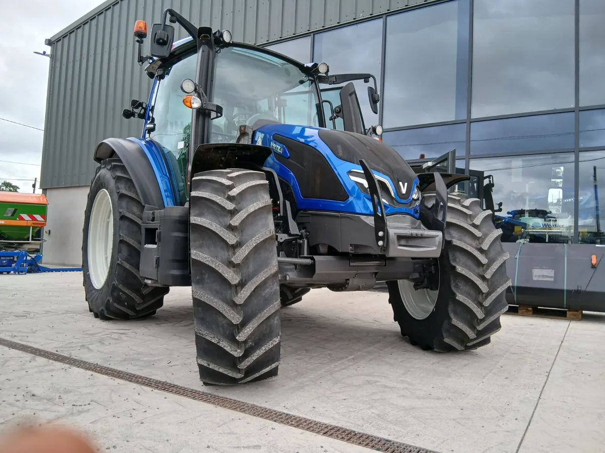 Valtra G125 - Image 1
