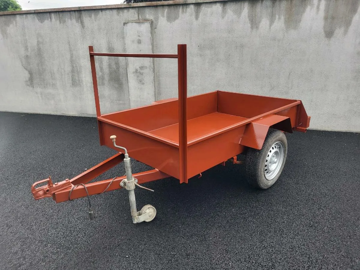 Trailer - Image 1