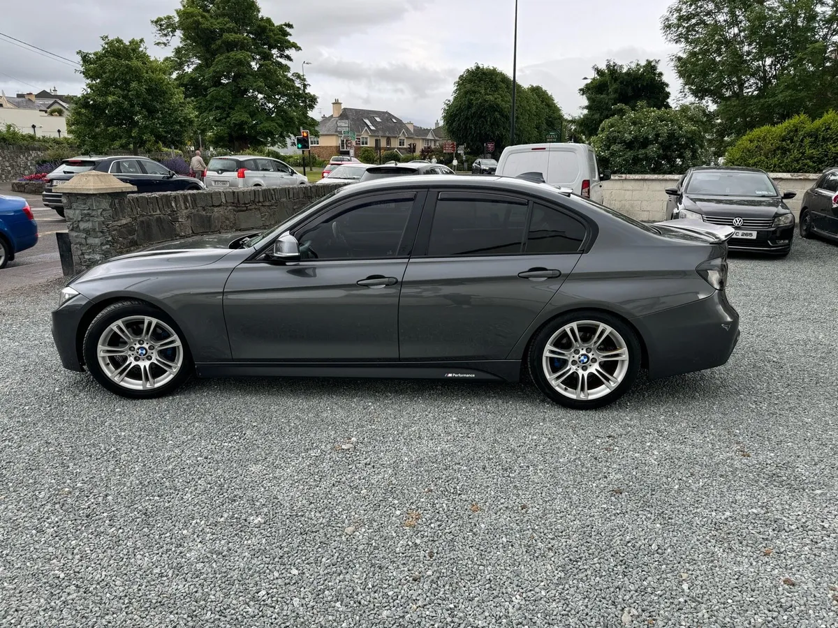 BMW f30 msport - Image 2
