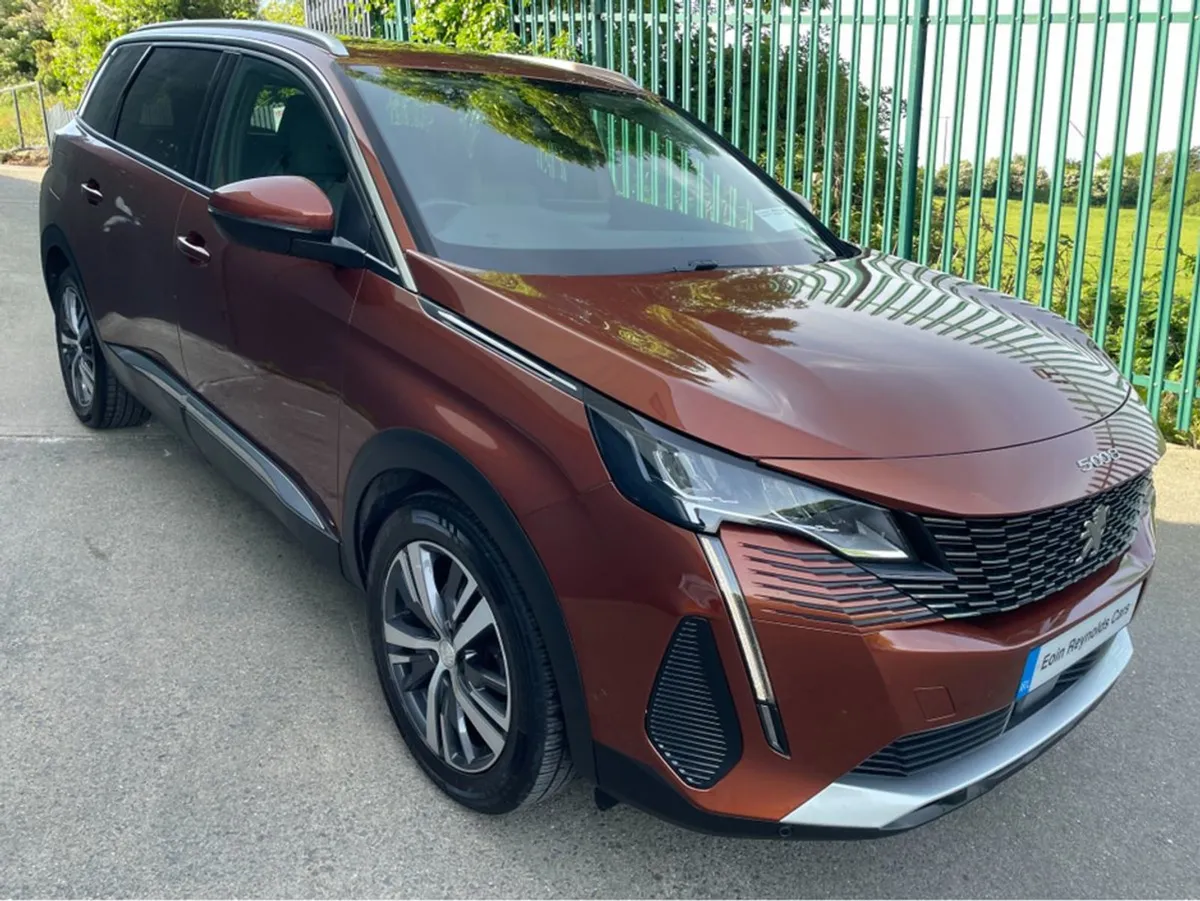 Peugeot 5008 FL Allure 1.2 130 7 Seat Low Kms - Image 2