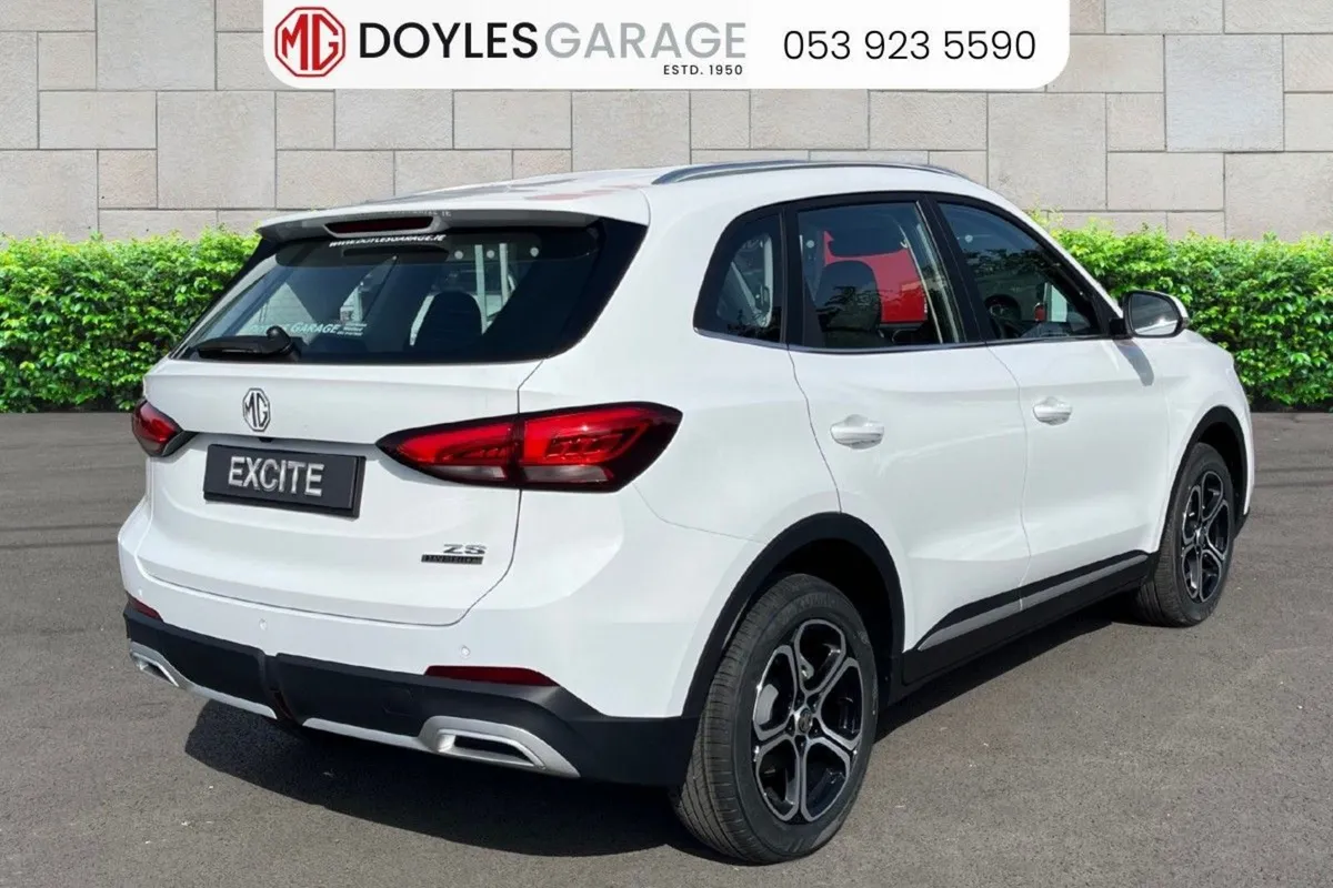 MG ZS EV Excite Hybrid - Image 3