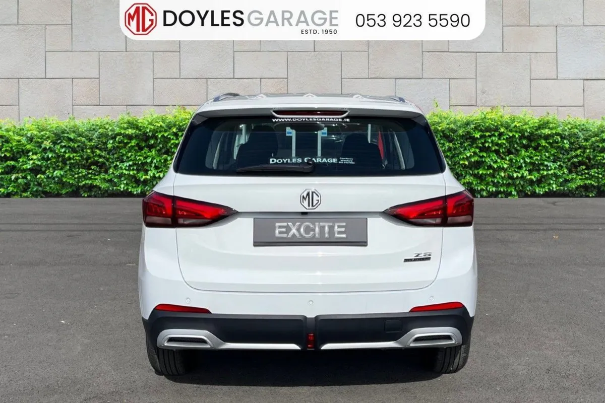 MG ZS EV Excite Hybrid - Image 4