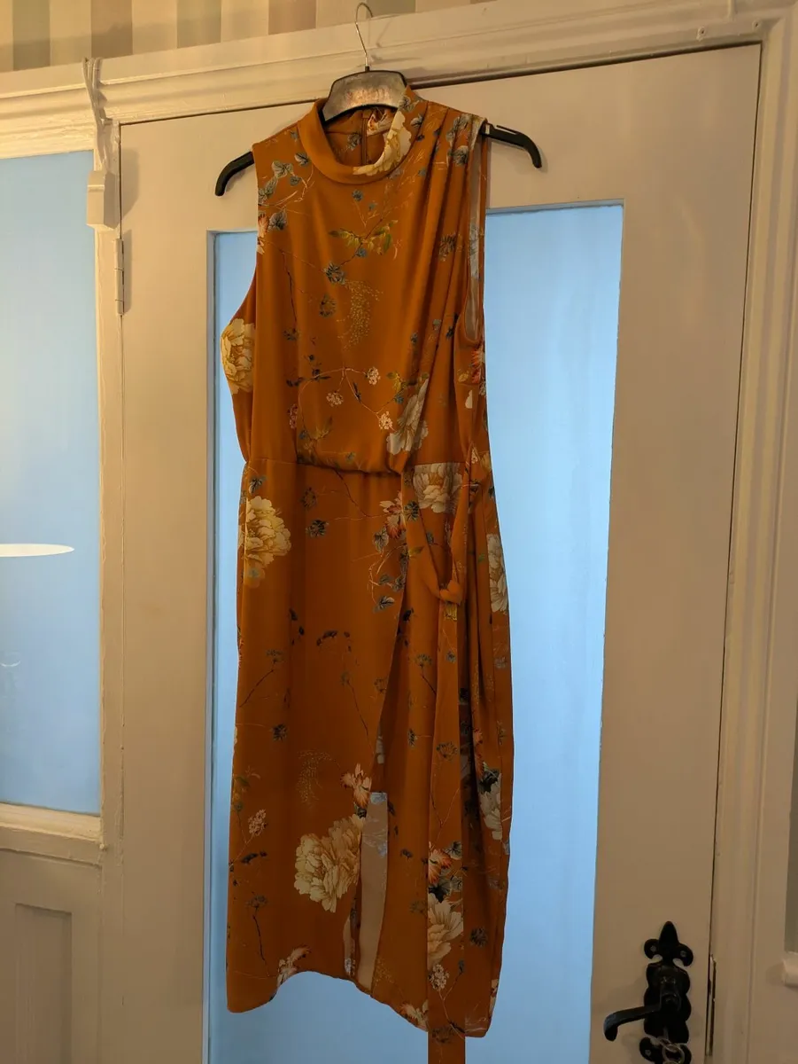 Dresses size 14 - Image 2