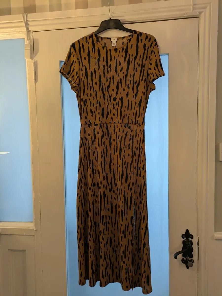 Dresses size 14 - Image 3