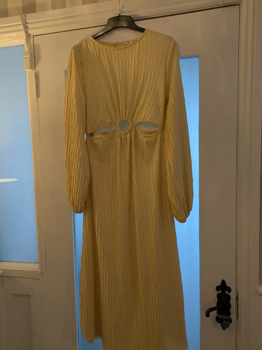Dresses size 14 - Image 4