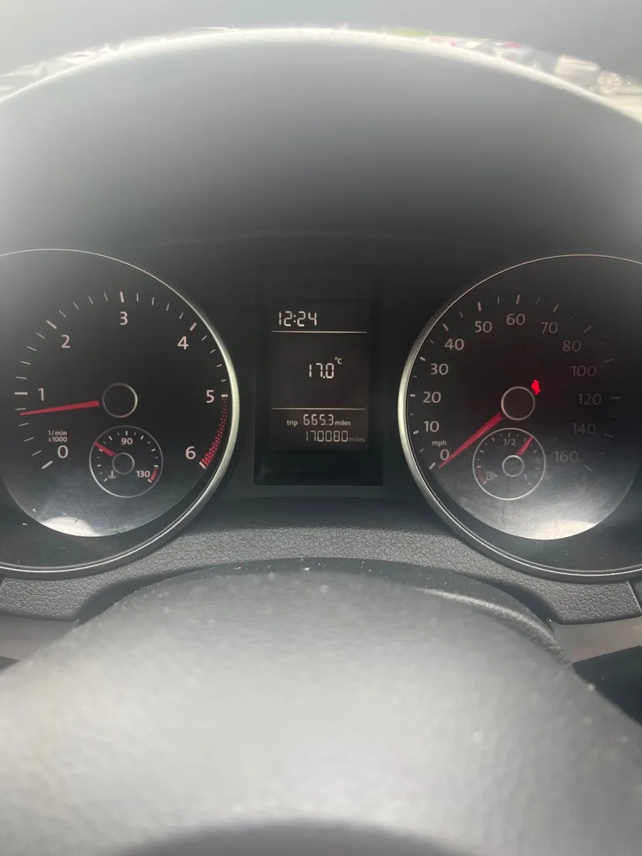 Volkswagen Golf 2010 - Image 3