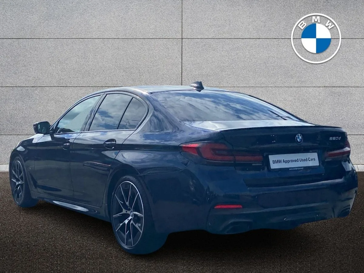 BMW 5 Series 520d M Sport Edition Saloon - Image 3