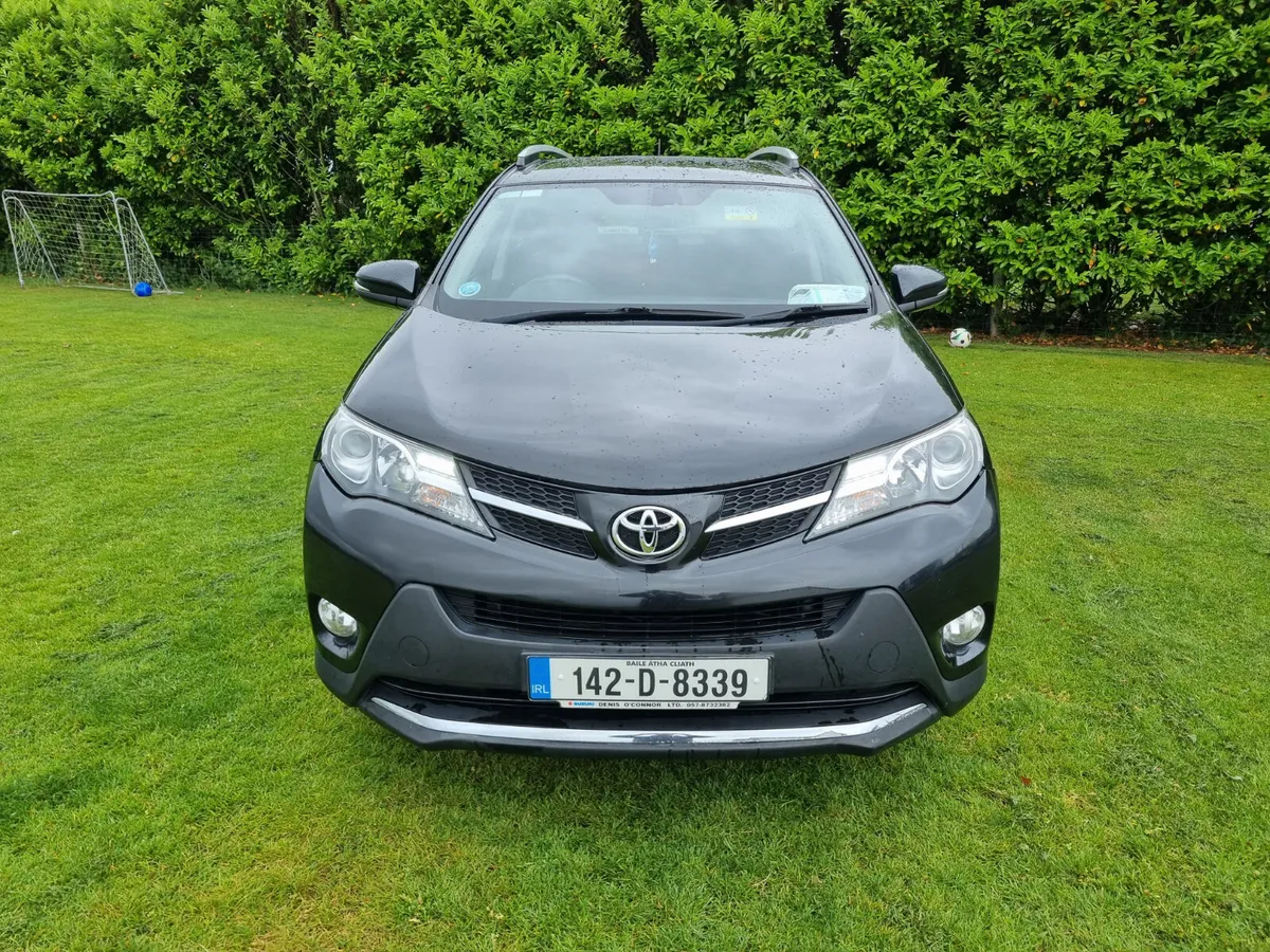 142 Toyota RAV4 AWD 4x4 Low mileage - Image 3