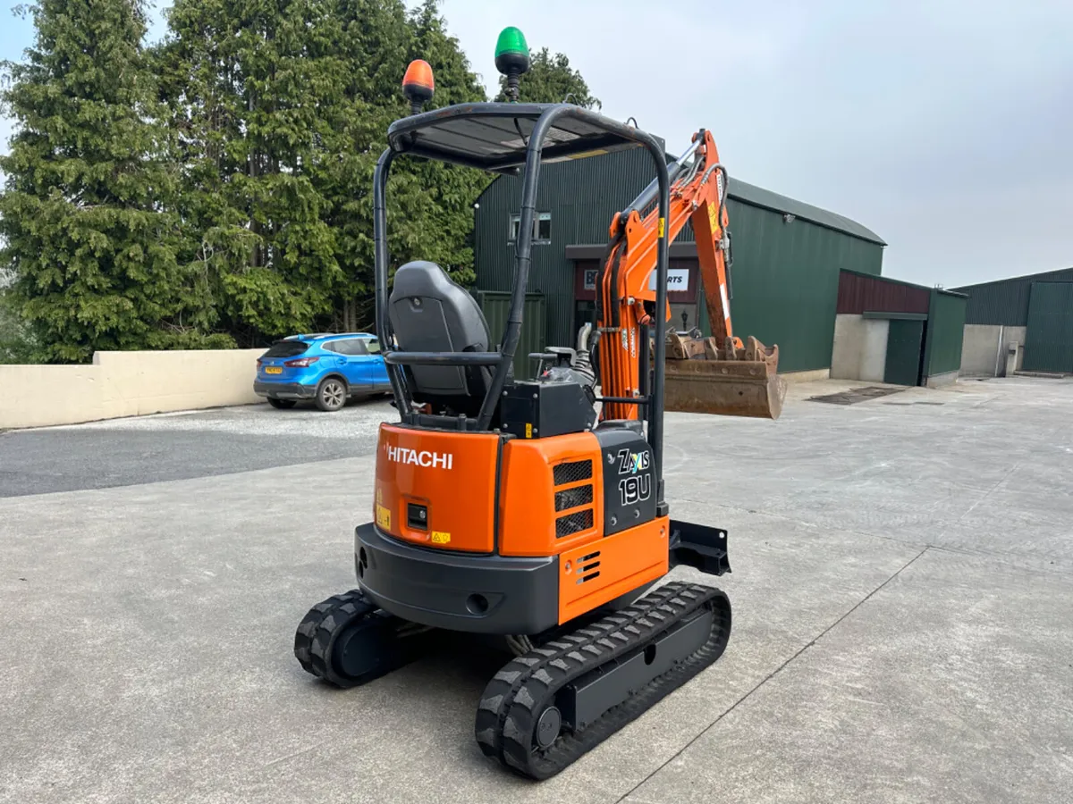 2021 Hitachi ZX19u - Image 4