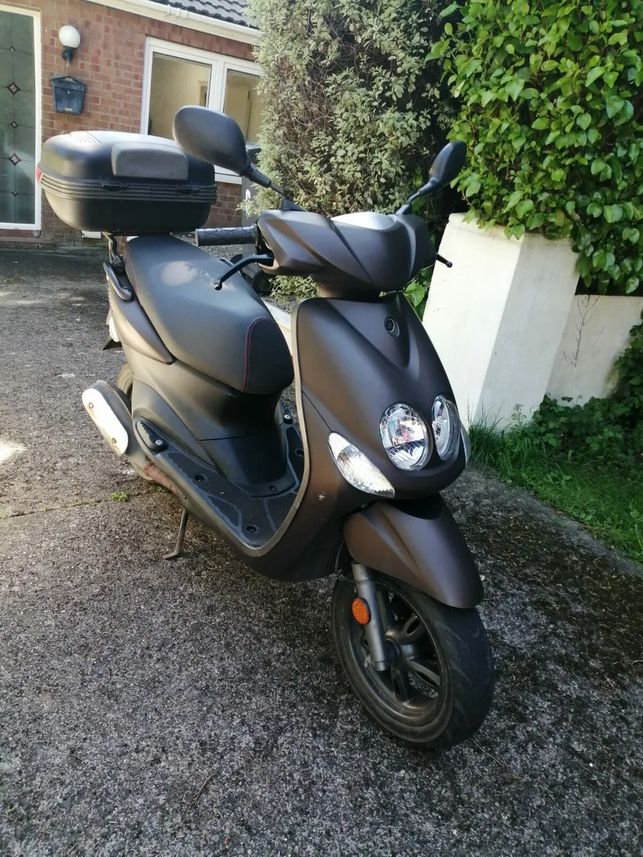 Moped - Image 2